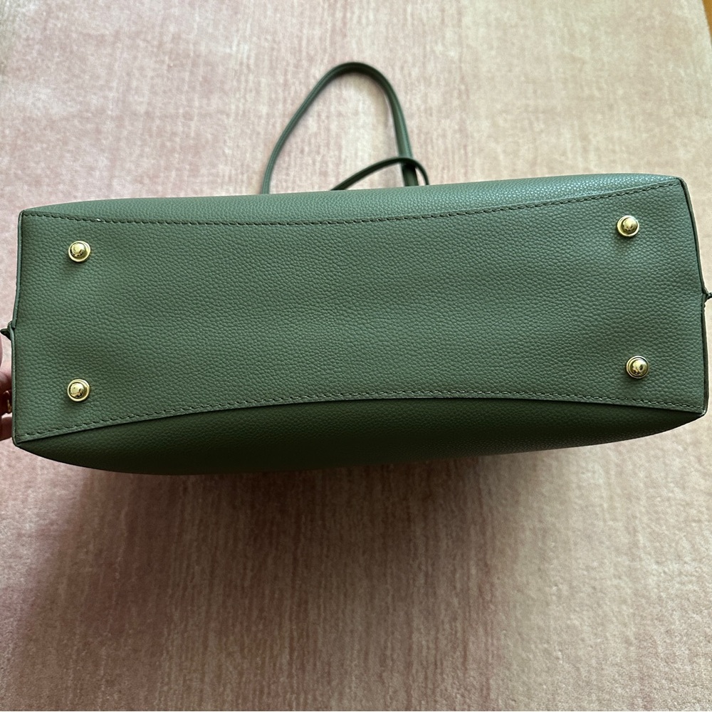 Quince Italian Leather Triple Compartment Tote Olive Green - Picture 11 of 16